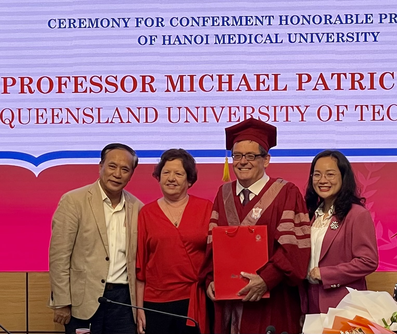 Professor Michael Dunne Receives Honorary Professor Title from Hanoi Medical University