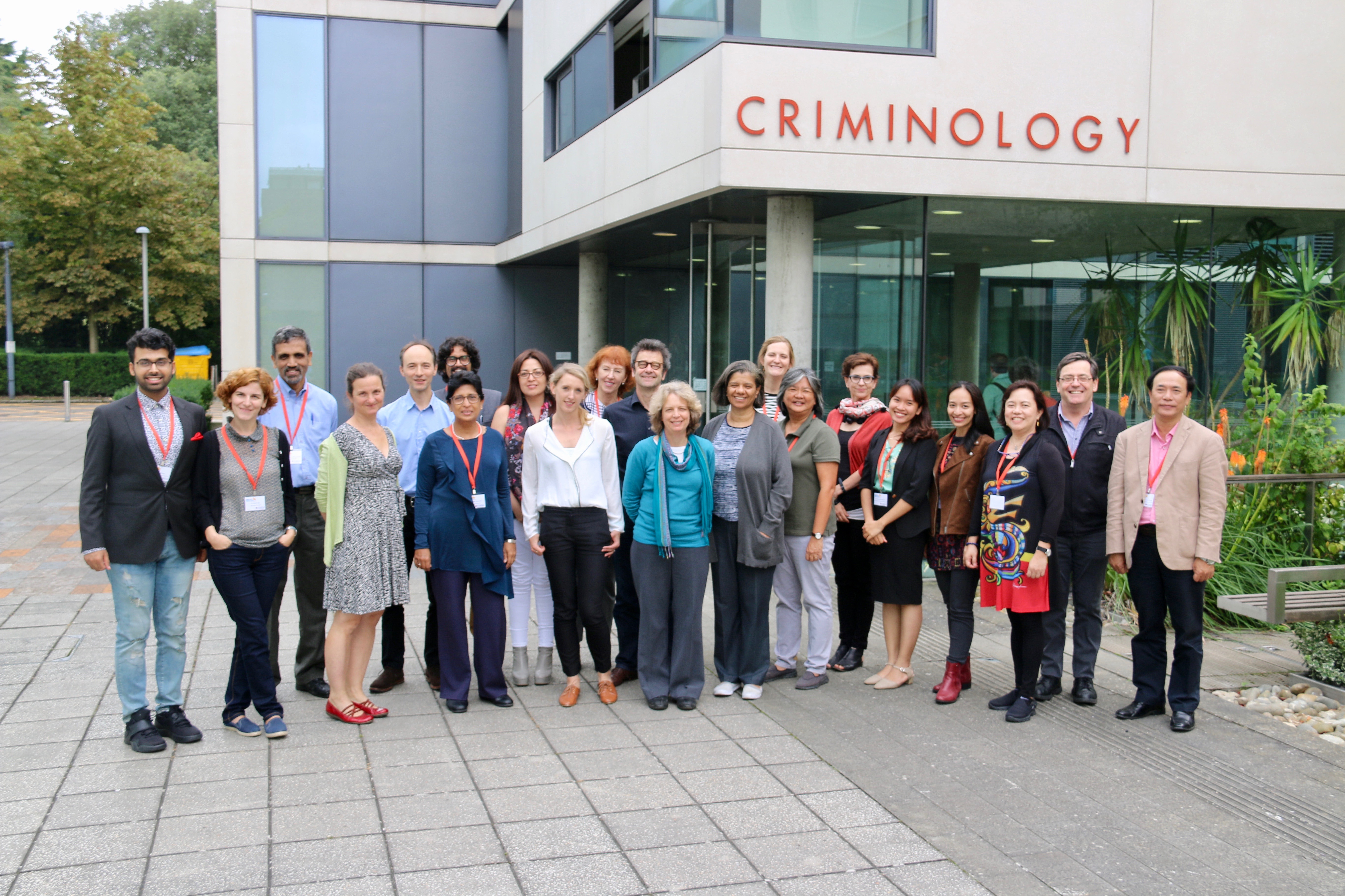 Đoàn đại biểu  Viện Nghiên cứu Sức khỏe Cộng đồng - Trường Đại Học Y Dược Huế tham dự hội nghị "Bằng Chứng Cho Cuộc Sống Tốt Đẹp Hơn" tại Cambridge, Vương Quốc Anh